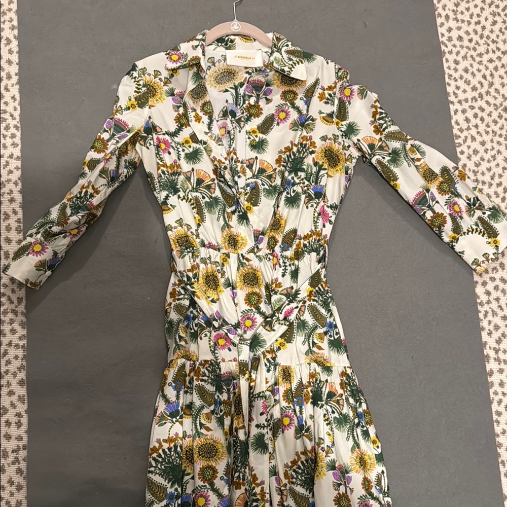 La double J floral shirt dress with detachable tie belt.